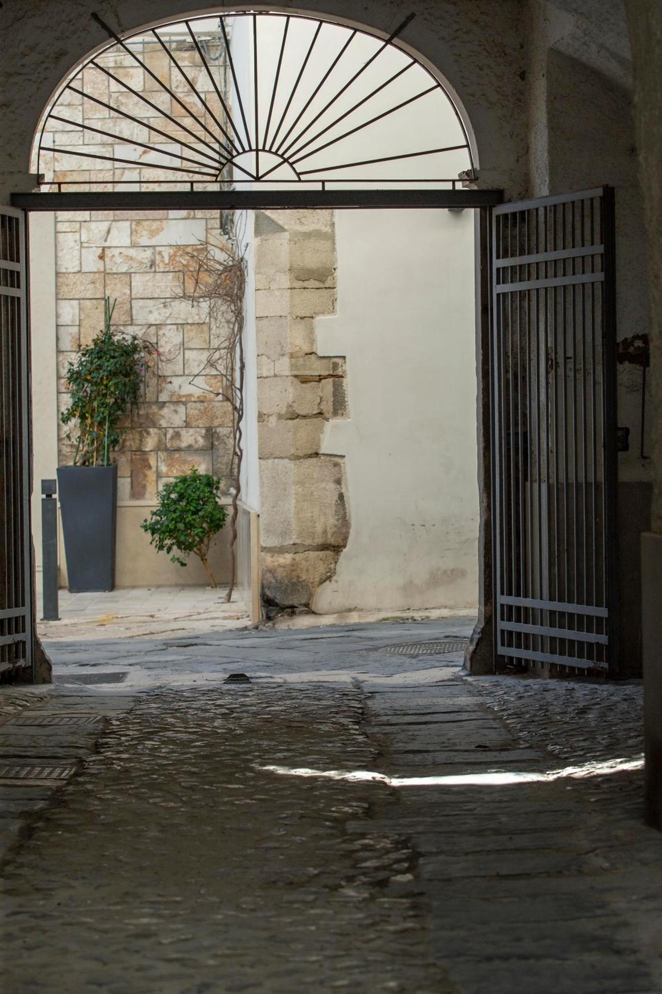 Dimora Camelia Apartment Lucera Bagian luar foto