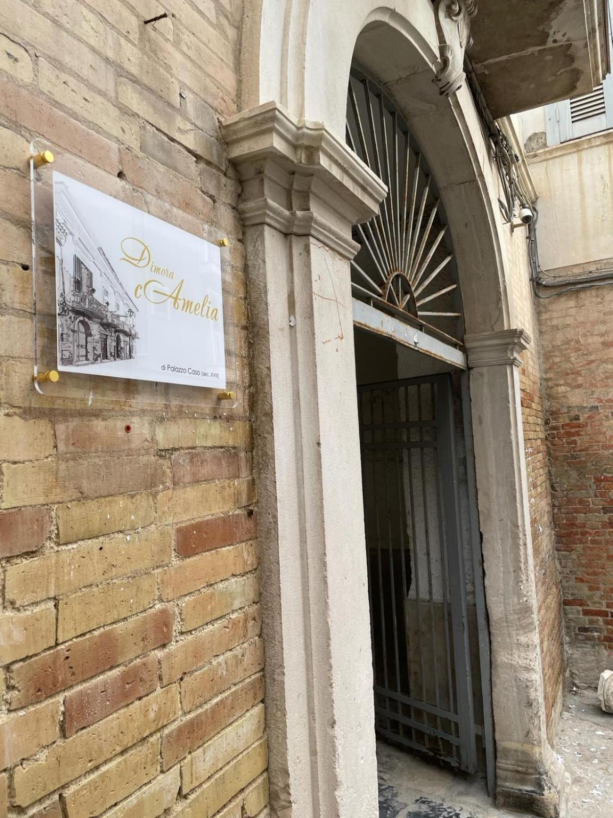 Dimora Camelia Apartment Lucera Bagian luar foto